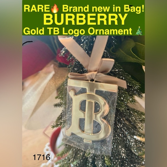 BURBERRY Gold TB LOGO Christmas🎄Ornament🔥Great Gift 🎁 Large, 2.5” x 2” NWT🎄🎁🔥 - Picture 10 of 10